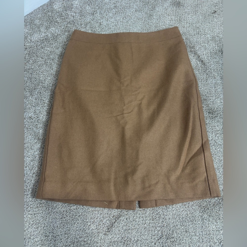 NWT J. Crew Factory The Pencil Skirt Womens Size 4
Camel Double Serge Wool Blend